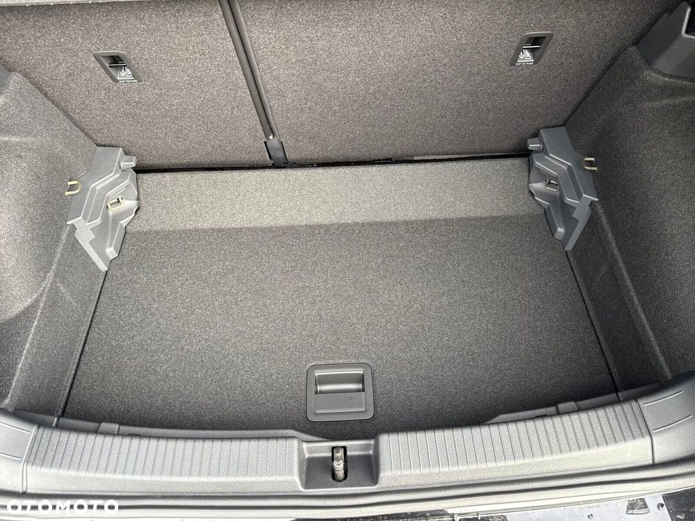 Volkswagen T-Cross 1.0 TSI Life Plus - 22