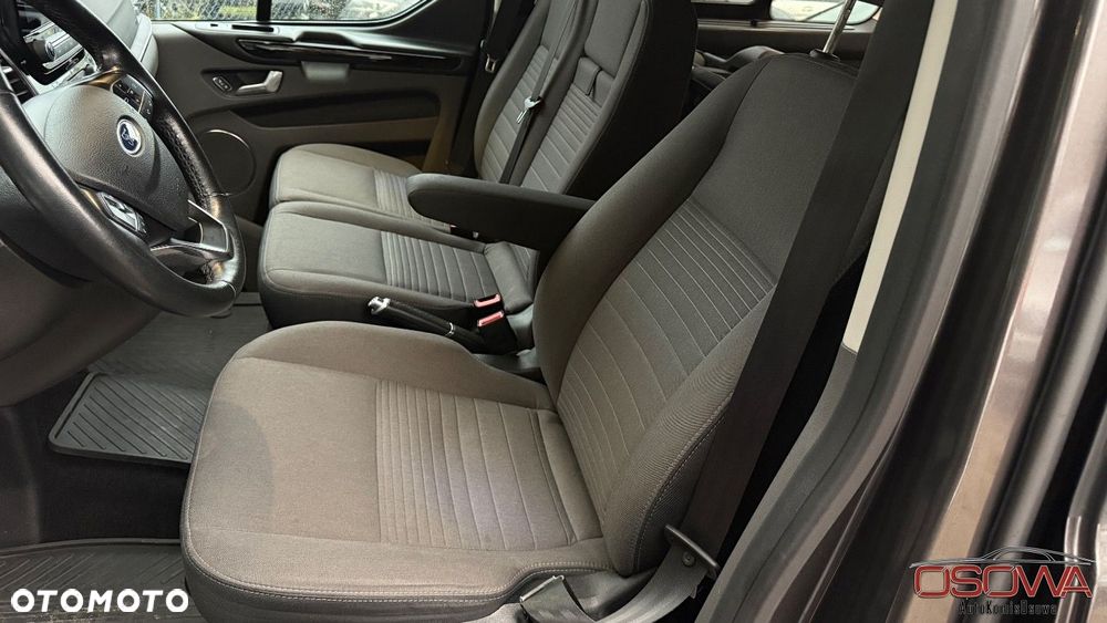 Ford Tourneo Custom - 14
