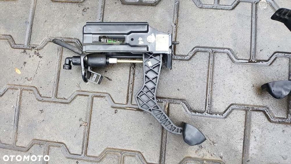 Pedał Pompka Sprzęgła A3 8L GOLF IV LEON TOLEDO II