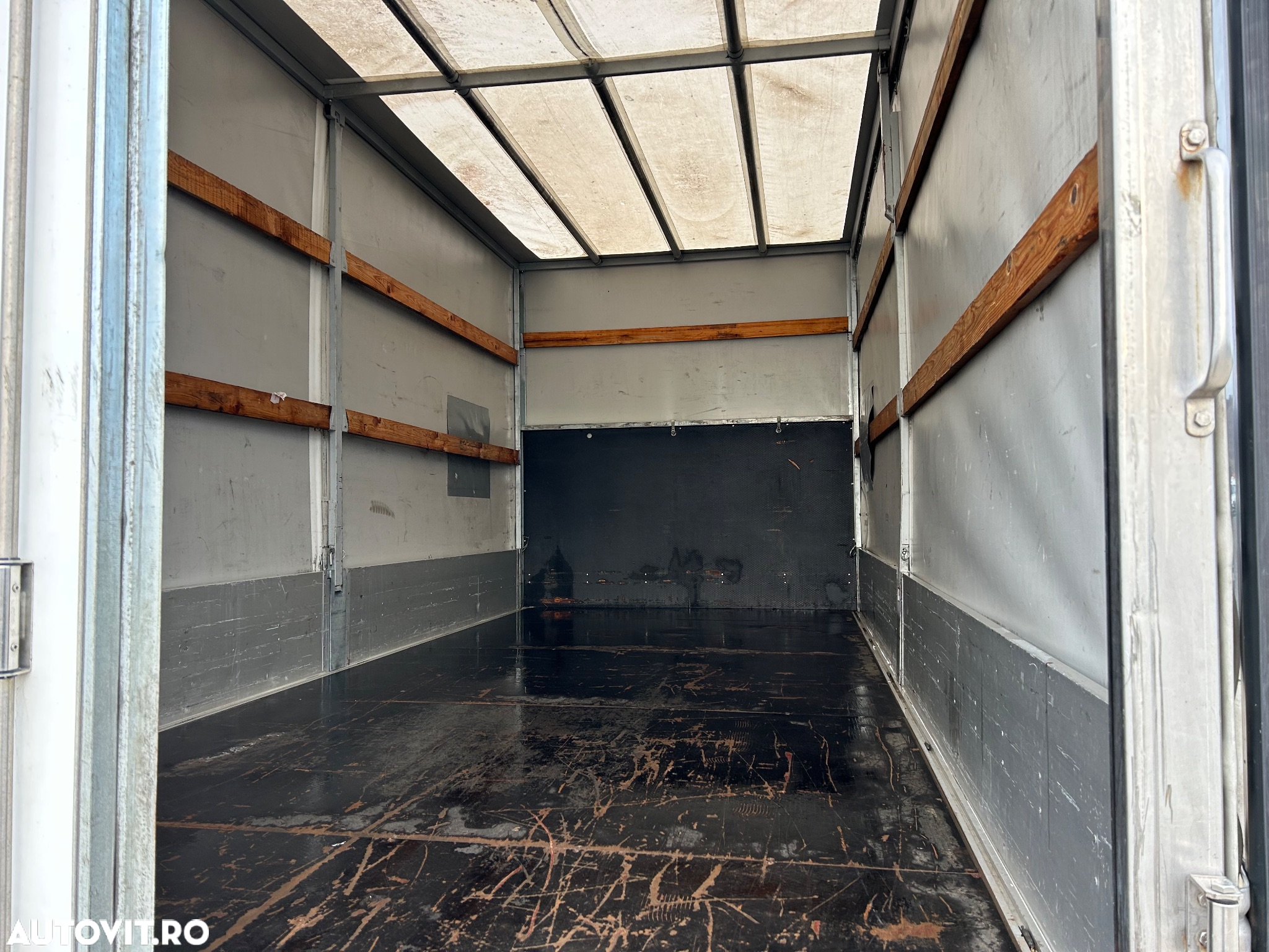Volkswagen Crafter 10 EUROPALETI AXA DUBLA SPATE - 17