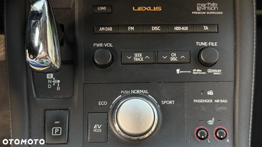 Lexus CT 200h Prestige - 4
