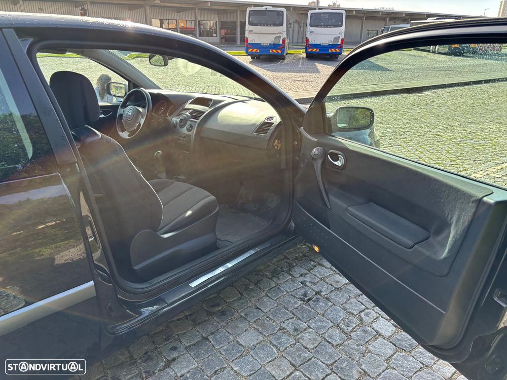 Renault Mégane 1.5 dCi Dynamique - 6