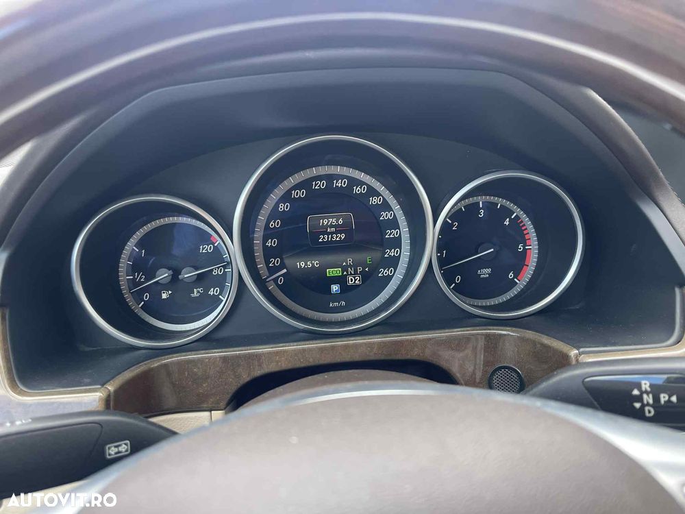 Mercedes-Benz E 350 BlueTEC 4MATIC Aut. - 9