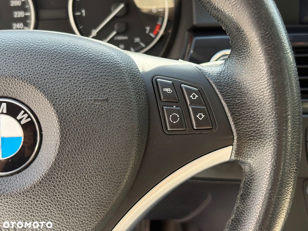 BMW Seria 3 318i Edition Exclusive - 11