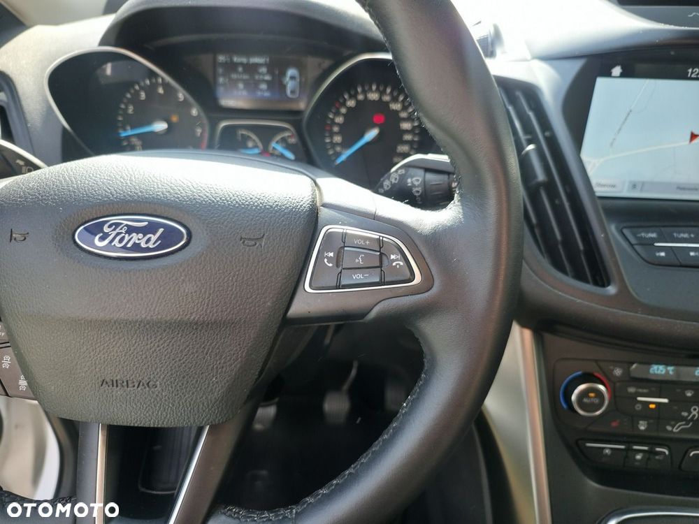 Ford Kuga - 18