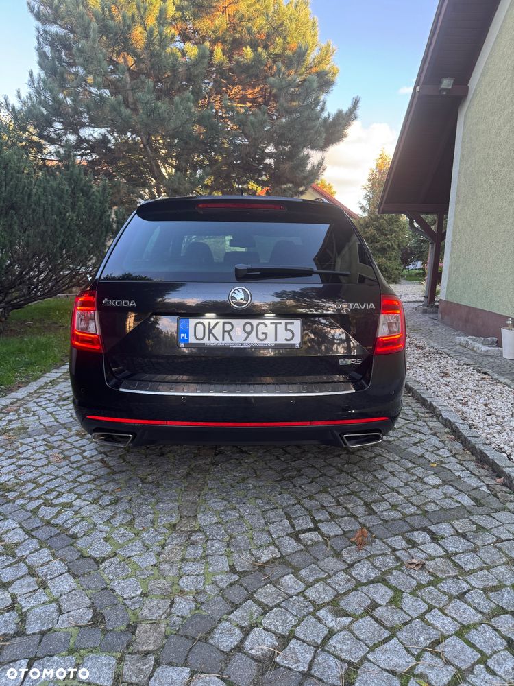 Skoda Octavia 2.0 TDI DSG RS - 14