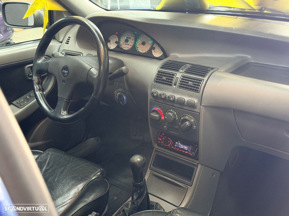 Fiat Punto GT - 21