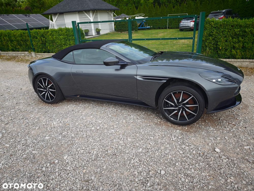 Aston Martin DB11 - 7
