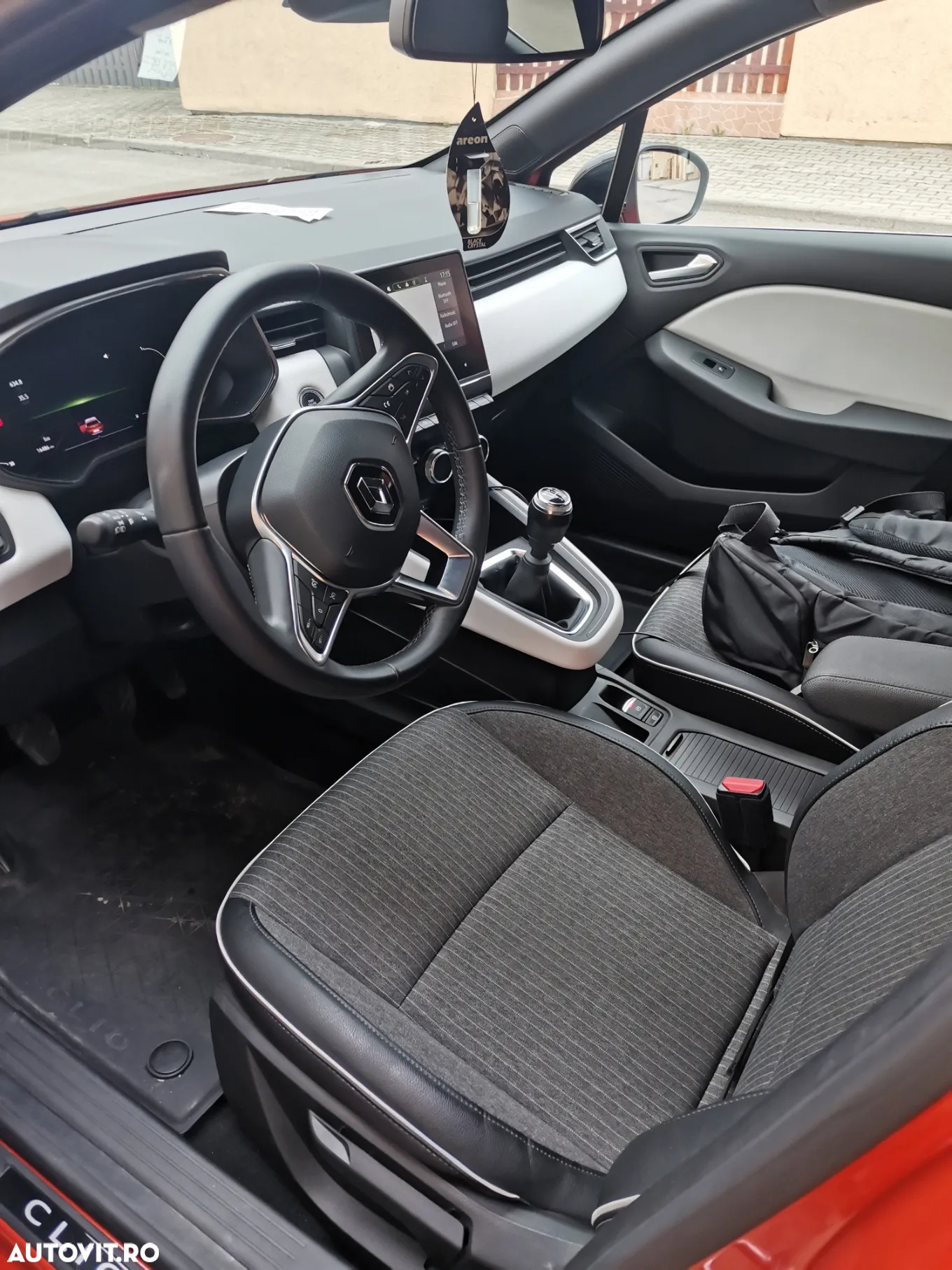 Renault Clio V TCe 90 Techno - 15