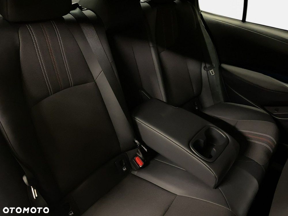 Toyota Corolla - 12
