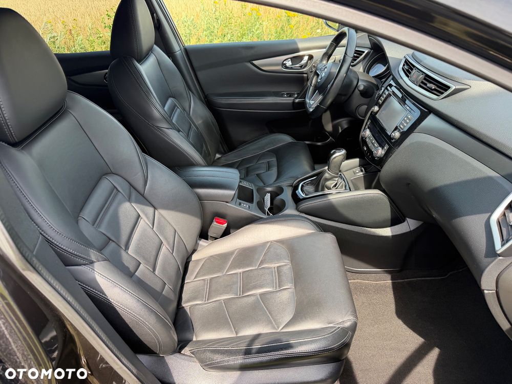 Nissan Qashqai 1.2 DIG-T Xtronic TEKNA+ - 21