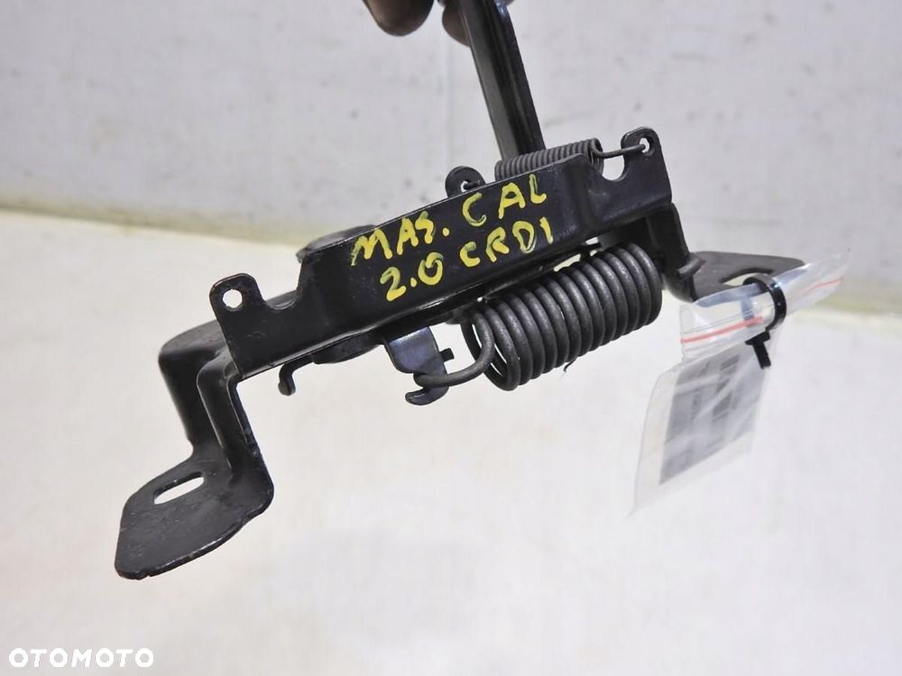 ZAMEK MASKI DODGE CALIBER - 2