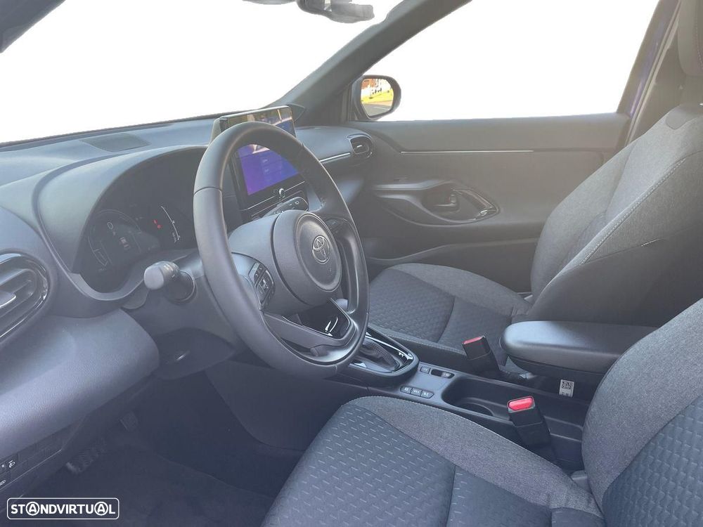 Toyota Yaris Cross 1.5 HDF Square Collection - 8