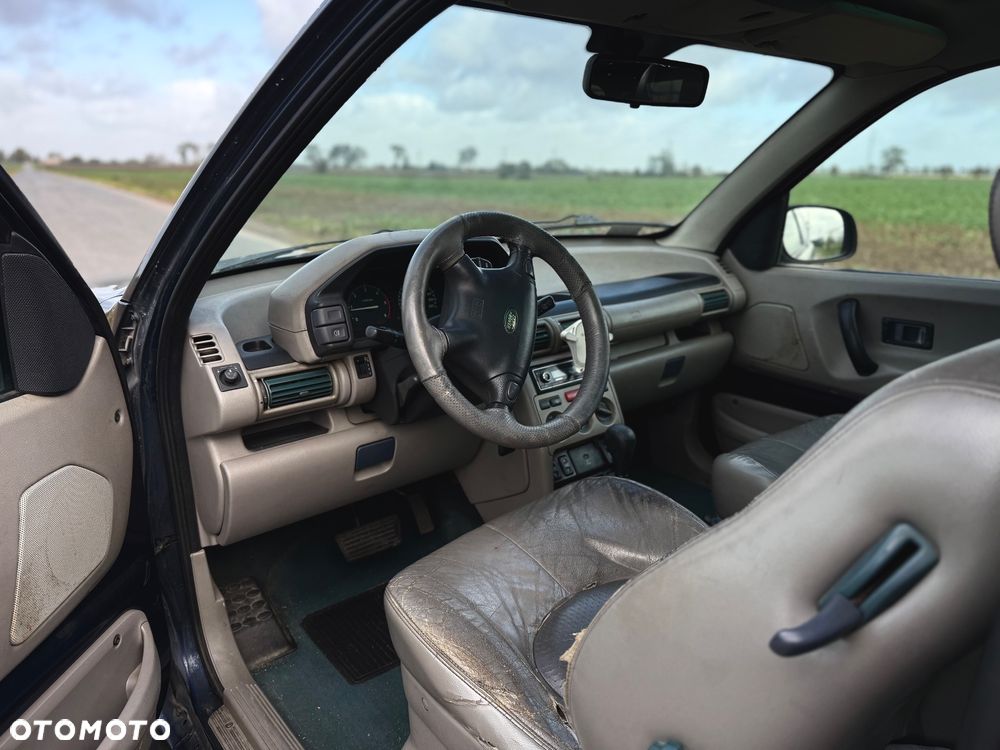 Land Rover Freelander 2.0 D - 7