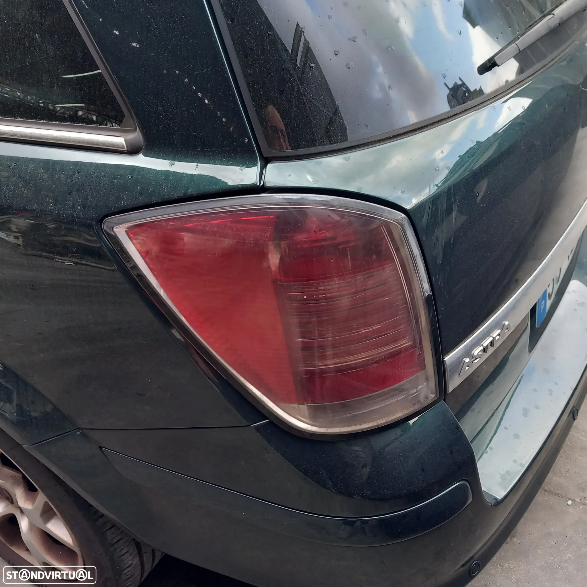 Farois traseiros opel astra H - 2