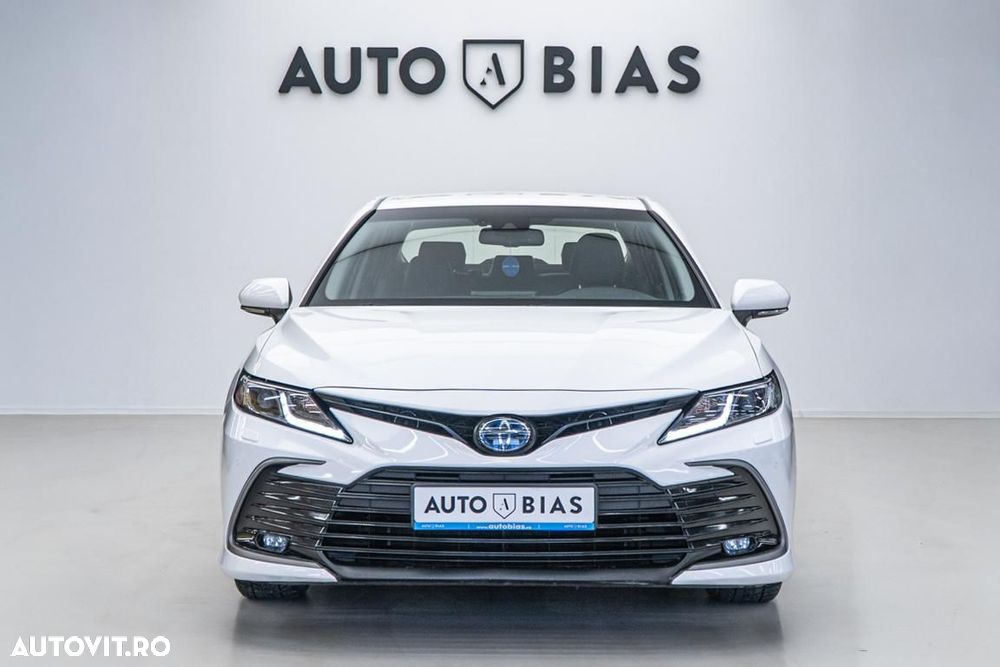 Toyota Camry Executive - 23