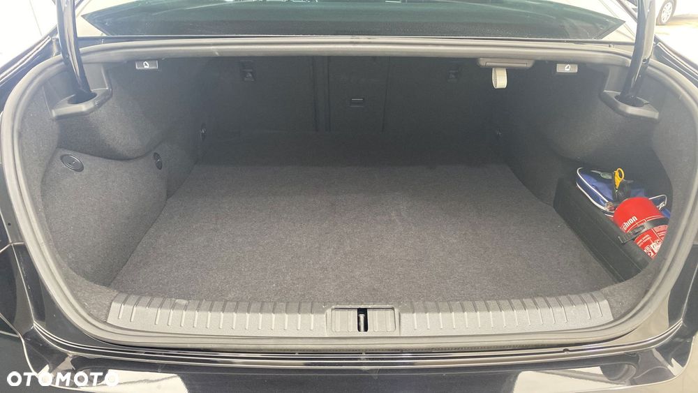 Volkswagen Passat 1.4 TSI Plug-In Hybrid GTE DSG - 12