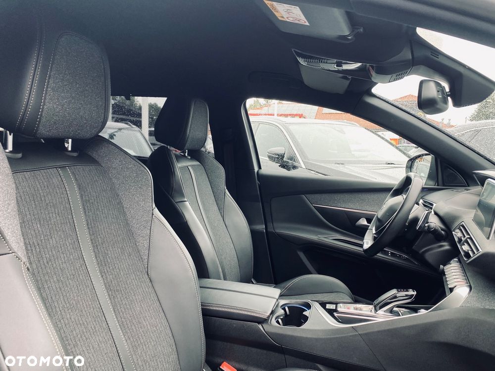 Peugeot 5008 BlueHDI 130 EAT8 GT - 25