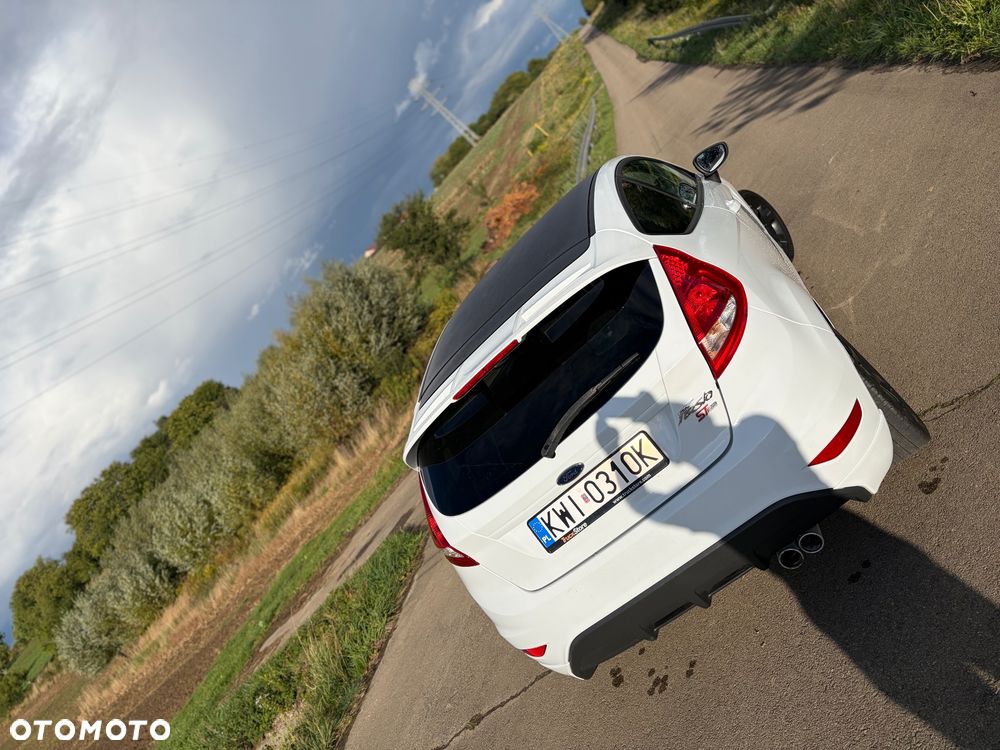 Ford Fiesta - 11