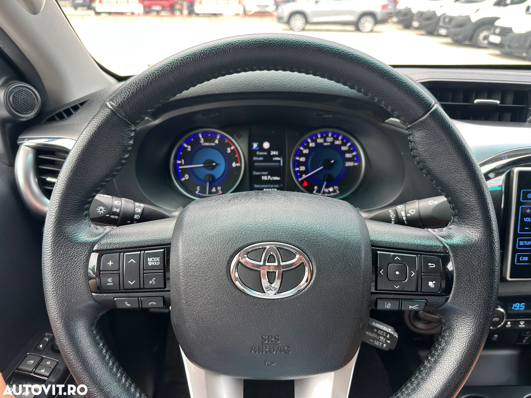 Toyota Hilux 2.4D 150CP 4x4 Double Cab AT Comfort - 14