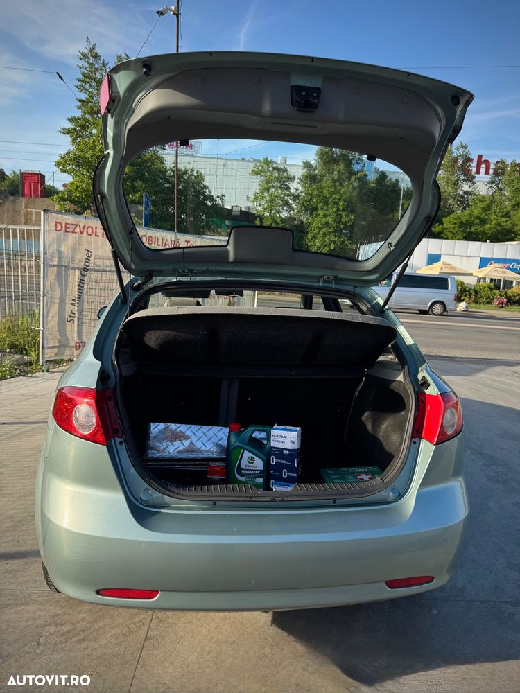 Chevrolet Lacetti - 14