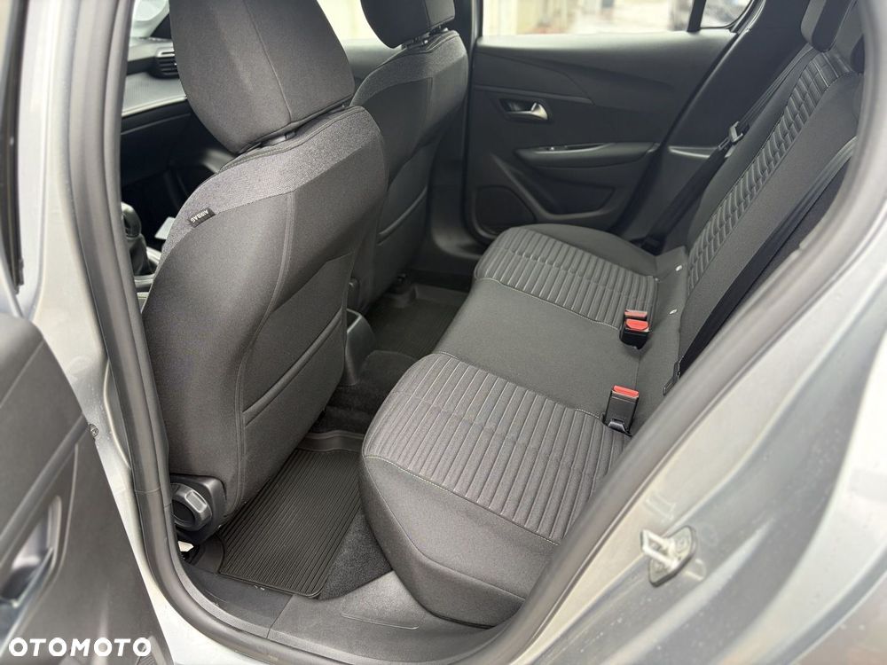 Peugeot 208 - 10