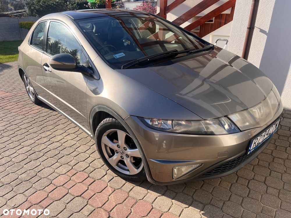 Honda CR-V 2.0 Elegance Plus (2WD) - 1