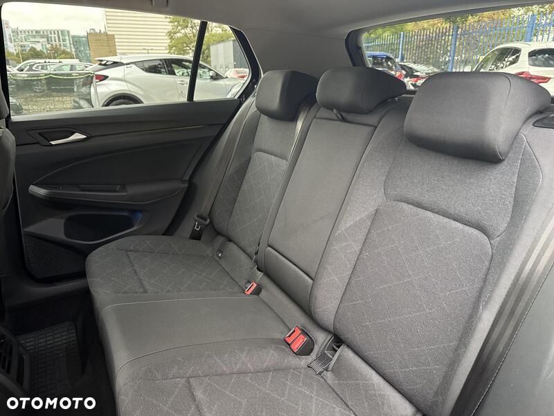 Volkswagen Golf - 17