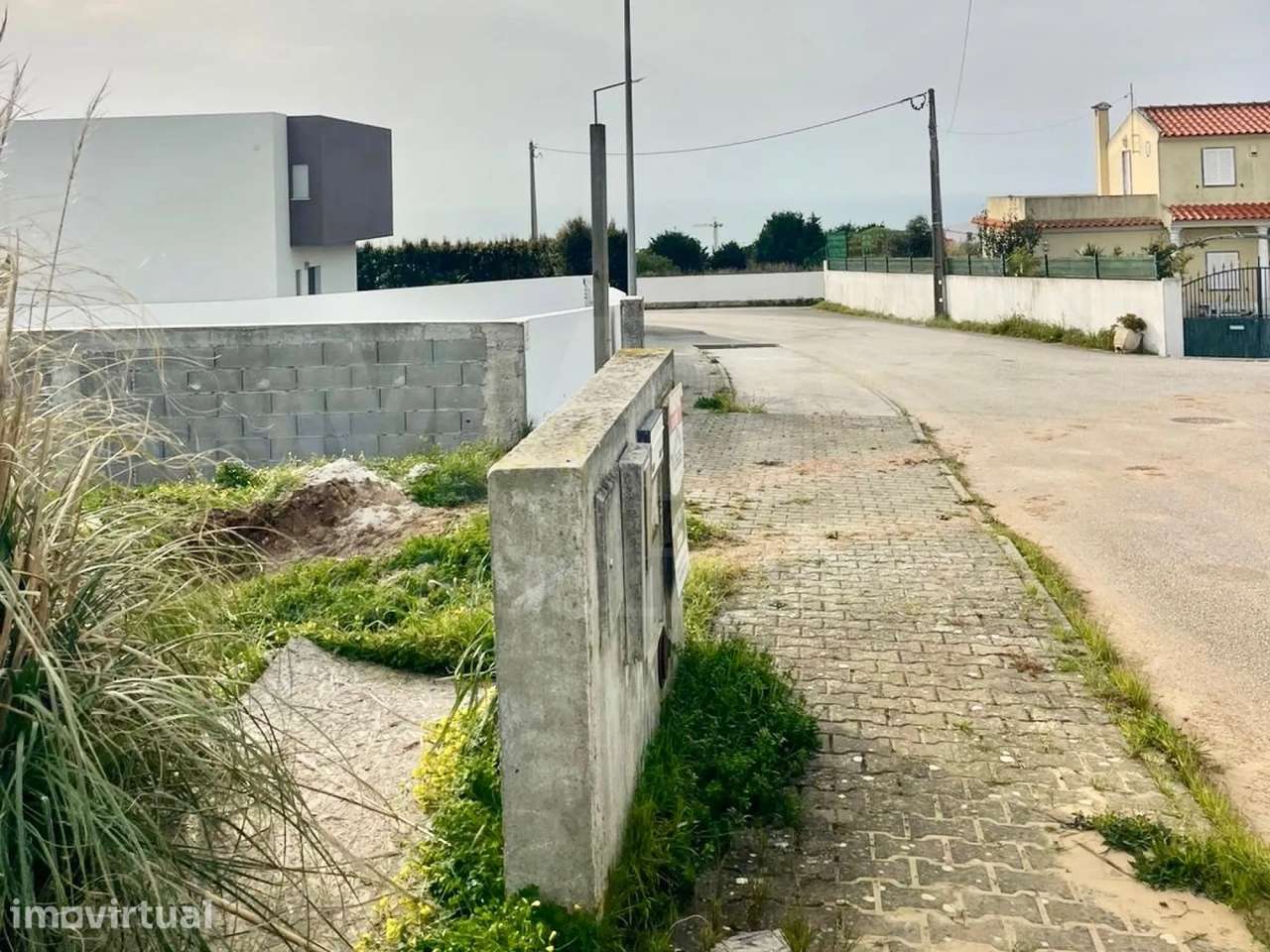 Terreno urbano pronto a construir Moradia T4 com Piscina e Garagem|... - Grande imagem: 3/17