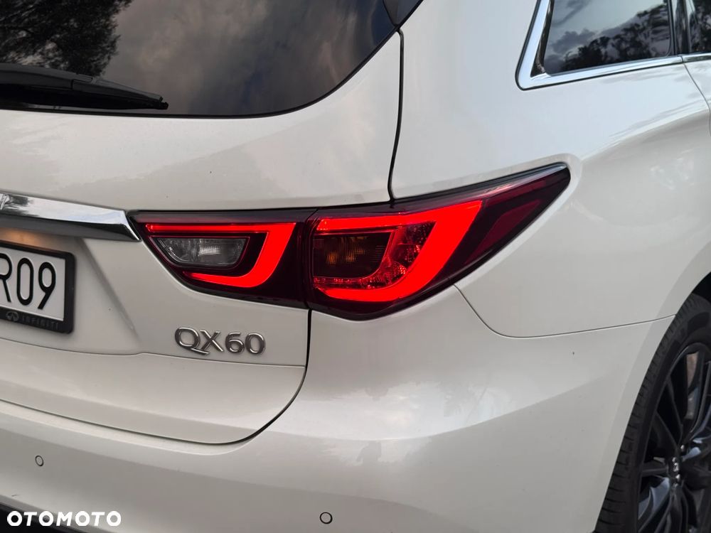 Infiniti QX60 3.5 Hi-Tech - 12