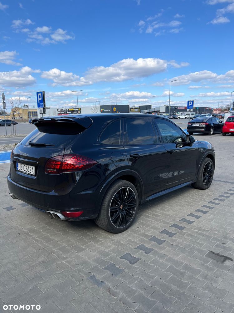 Porsche Cayenne S Diesel - 10