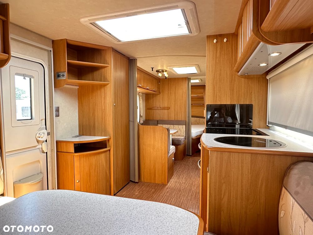 Adria CLASSICA 743 UT z Alde i nową markizą- 9 osobowa. - 13