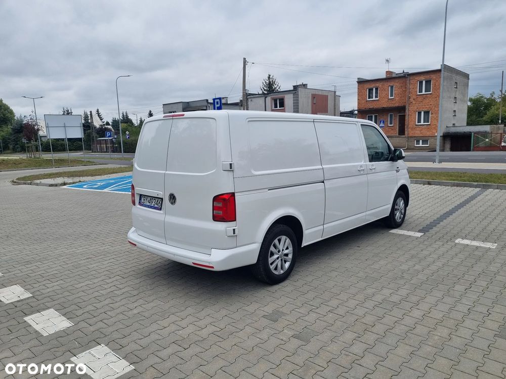 Volkswagen Transporter - 4