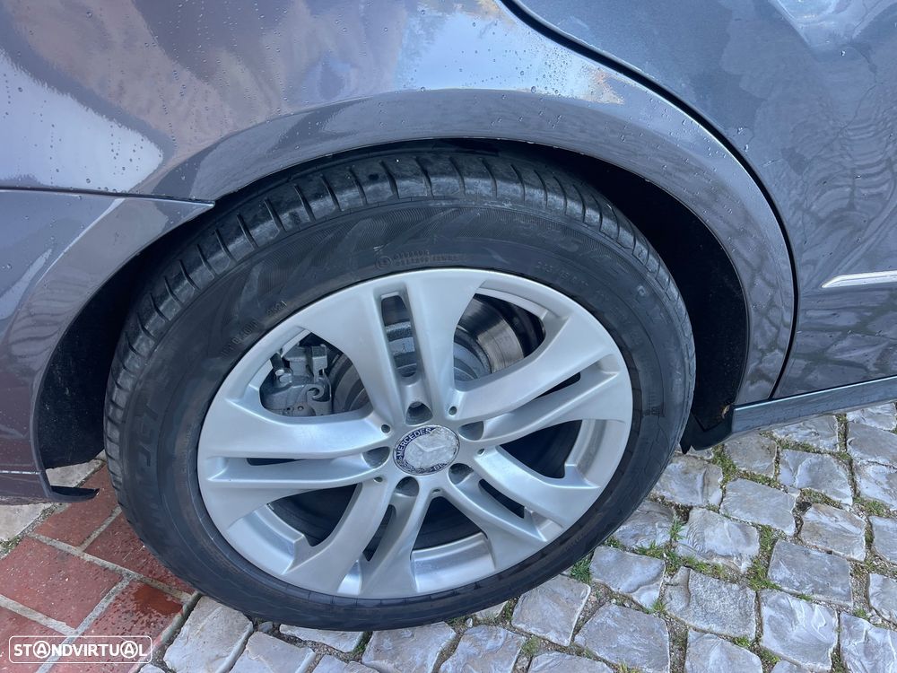 Mercedes-Benz E 250 CDI Elegance BlueEfficiency Auto. - 10