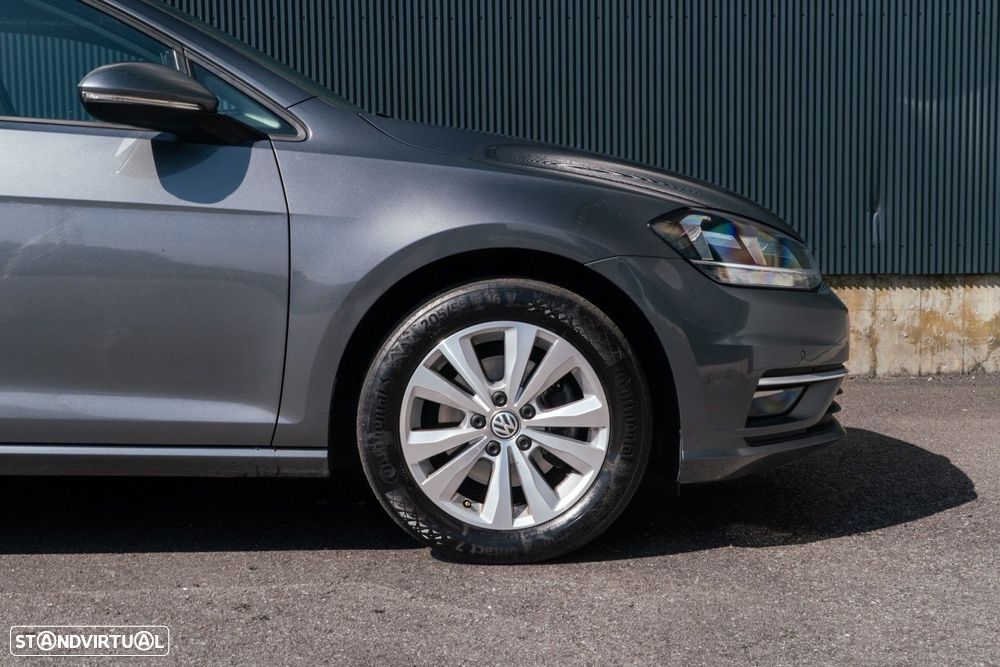 VW Golf 1.6 TDI Confortline - 29