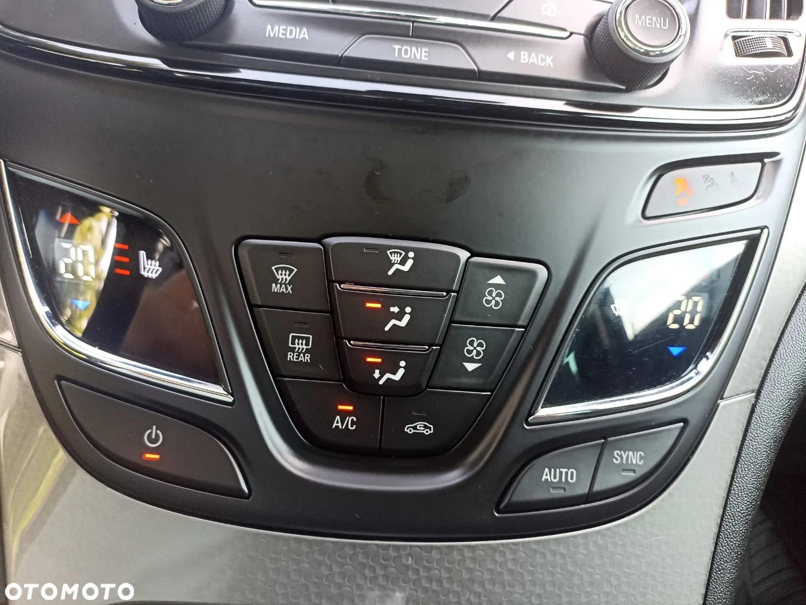 Opel Insignia - 28