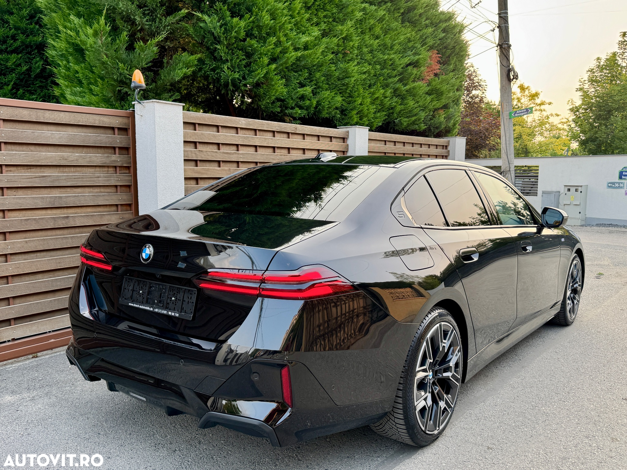 BMW Seria 5 520i AT MHEV - 8