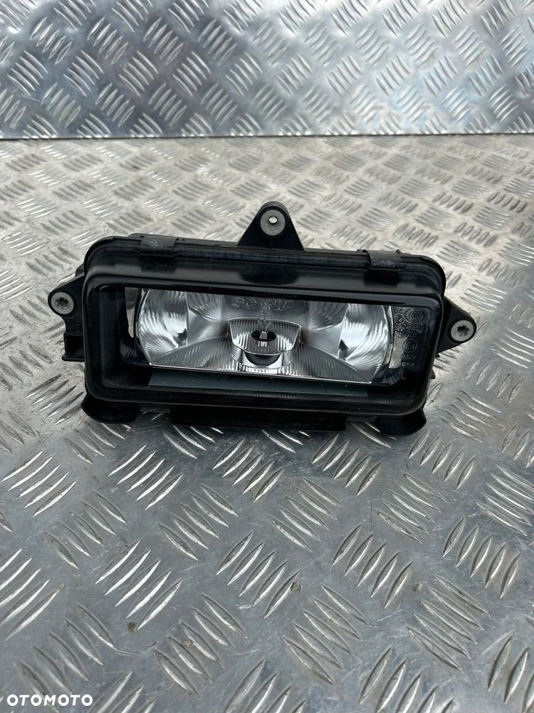 HALOGEN BLENDY SCANIA R STREAMLINE LEWY - 1