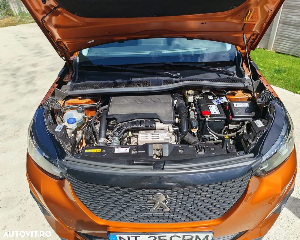 Peugeot 2008 1.2 L PureTech STT Active - 20