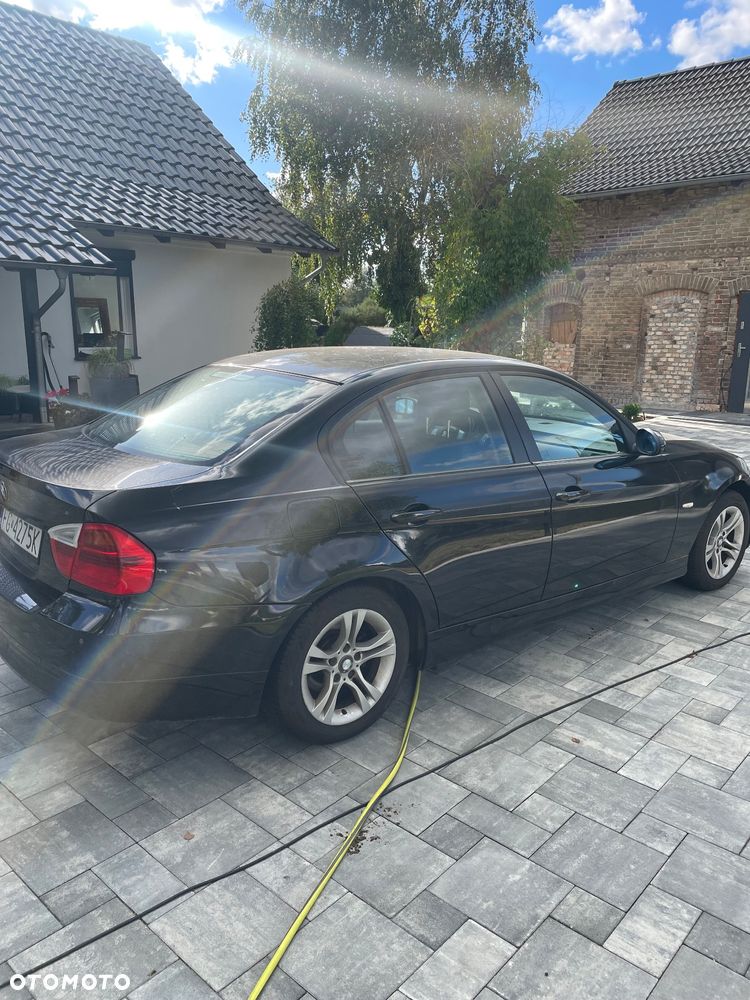 BMW Seria 3 320i - 5