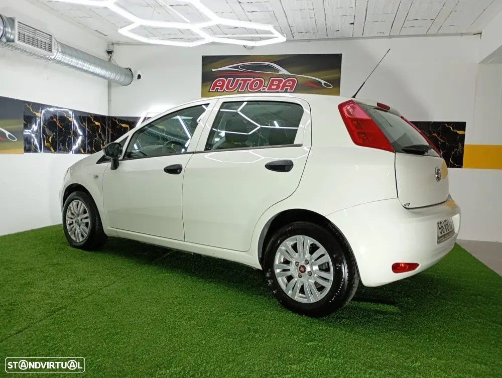 Fiat Punto 1.3 M-Jet Easy S&S - 28
