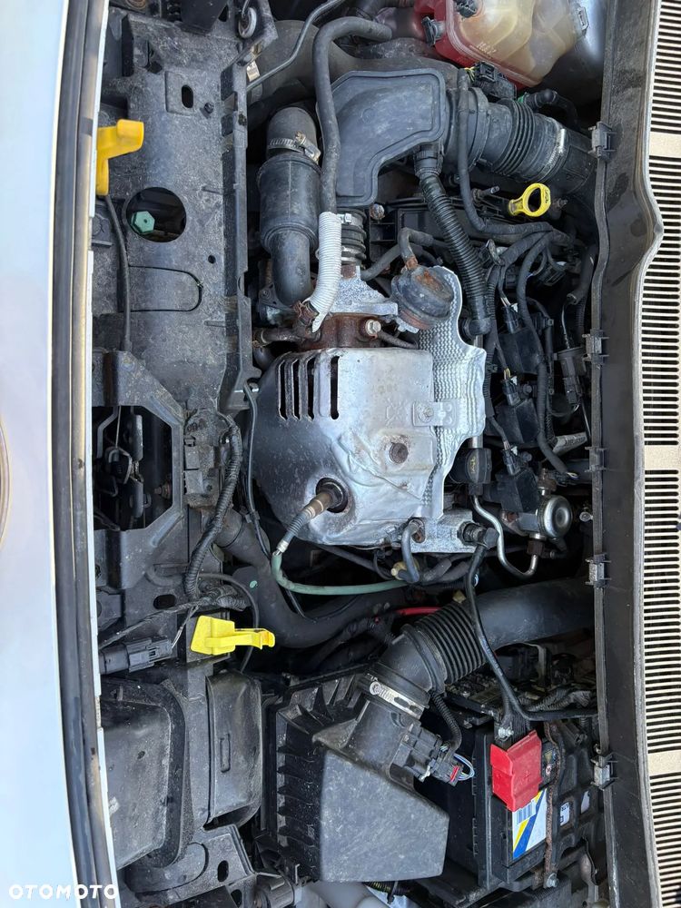 Ford Tourneo Courier 1.0 EcoBoost Trend - 14
