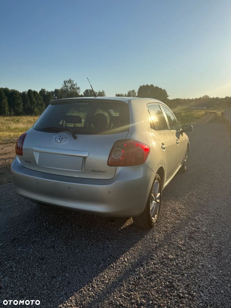 Toyota Auris - 4