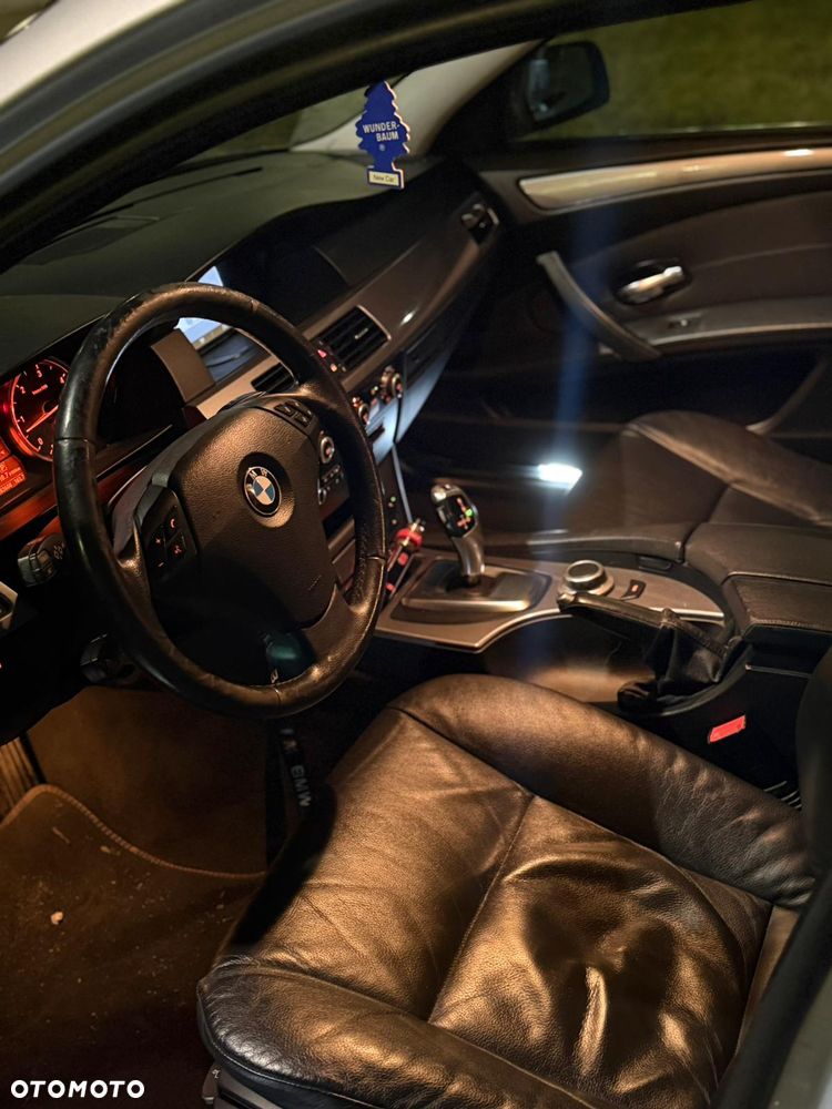 BMW Seria 5 - 34