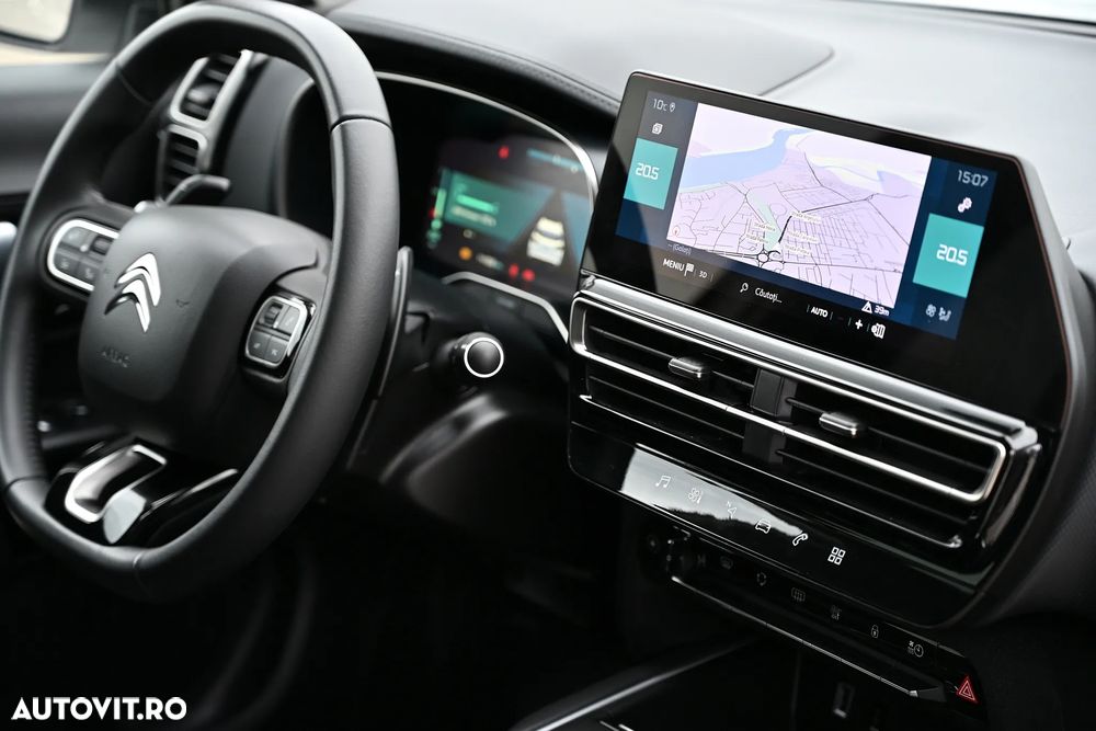 Citroën C5 Aircross 1.6 PHEV FWD 225 EAT8 Shine - 11