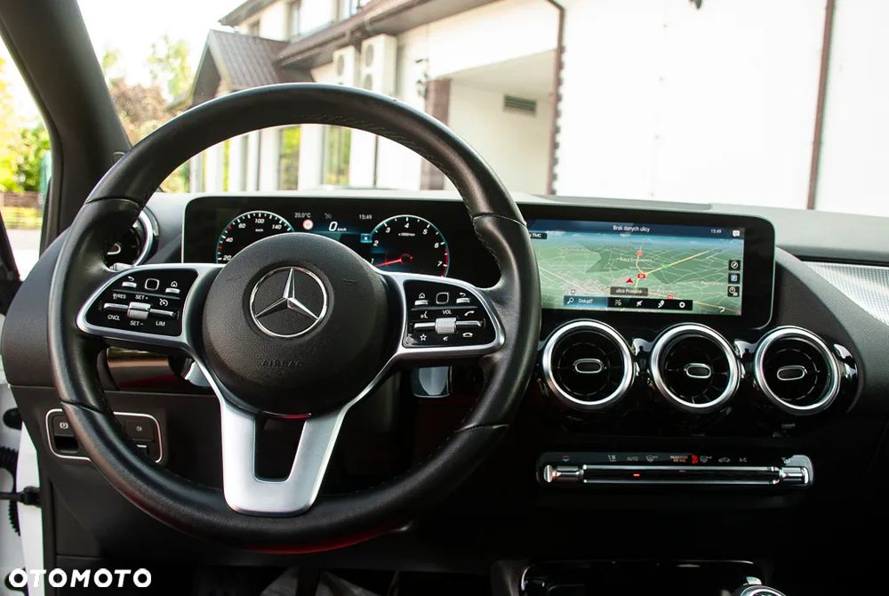 Mercedes-Benz Klasa B 180 Edition 2020 - 27