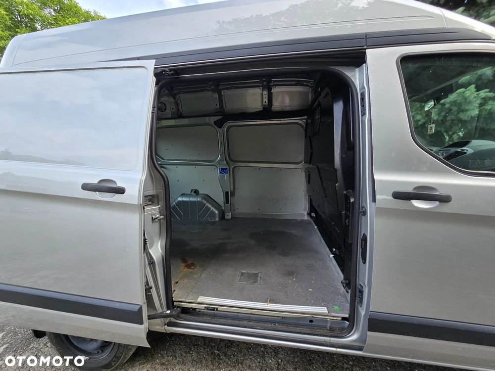 Ford TRANSIT CUSTOM - 13