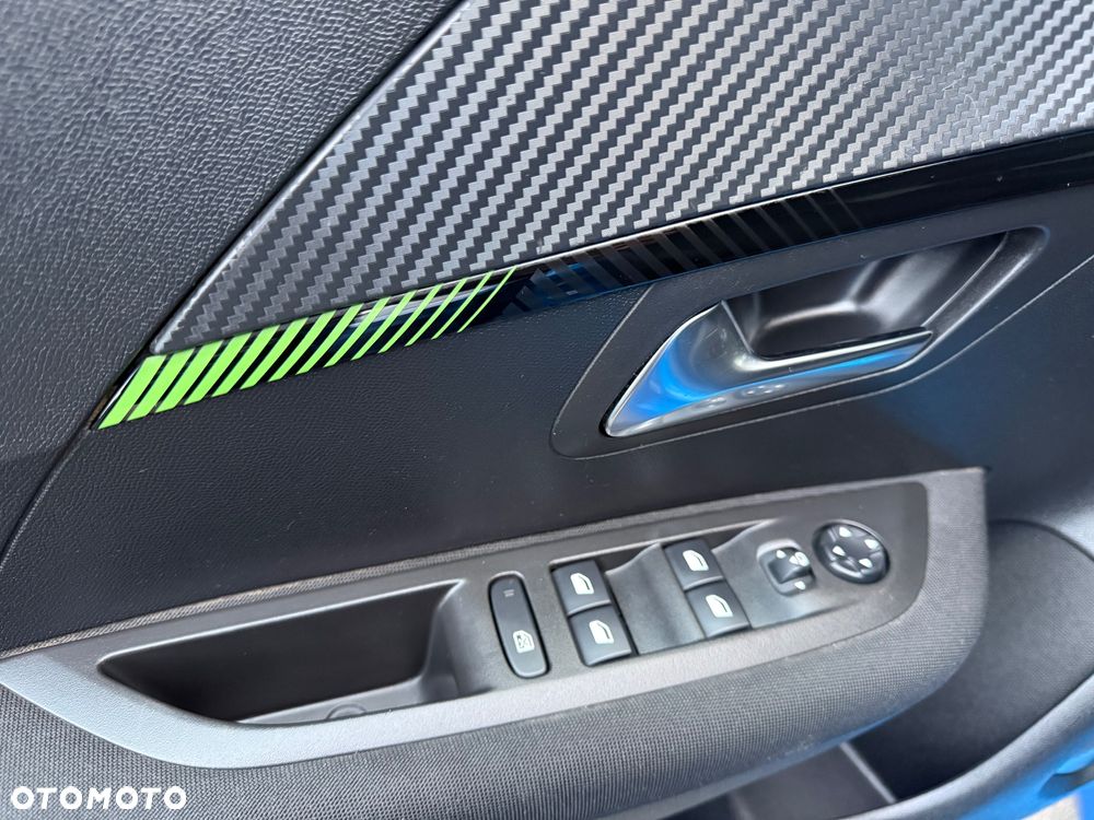 Peugeot 208 Hybrid 100 e-DSC6 Allure - 11