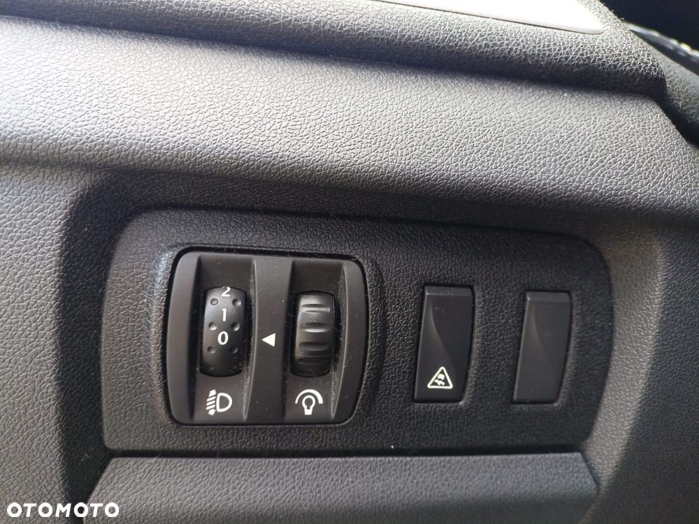 Renault Megane 1.9 dCi FAP Avantage - 23