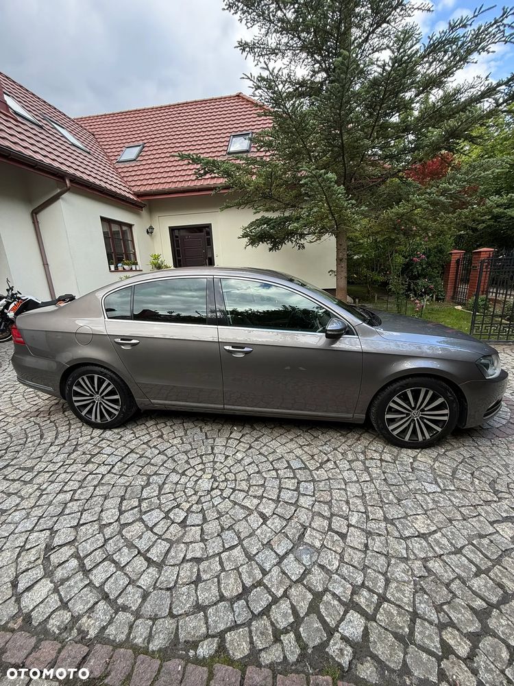 Volkswagen Passat 2.0 TDI 4Mot Highline DSG - 6